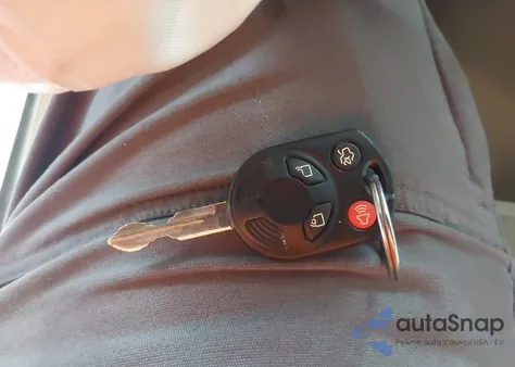 2012 Ford Escape Xlt from USA, damaged, VIN 1FMCU0DG8CKB84245